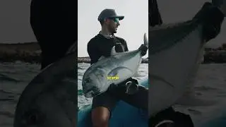 Насколько удобно ловить с местных лодок ? #tightlines