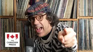 Nardwuar dedicates his Order of Canada to his mom