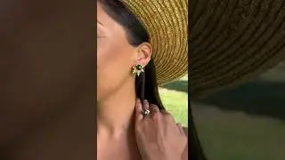 E Ho&rsquo;āla (Awakening) - Hawaiian Sunrise Tahitian Black Pearl Earrings in Gold with Diamonds - 23mm