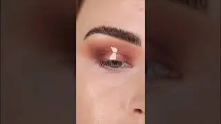Halo Eye with ABH Soft Glam palette #haloeye #haloeyemakeup #softglam #anastasiabeverlyhills