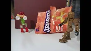 Stick bot tried sour peach ring.#joyridesweets #goodgummies