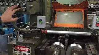 Reed B220 460 Volt 3Ph 2-Die Cylindrical Thread Roller W/1 Set Of Rolling Dies Video 2