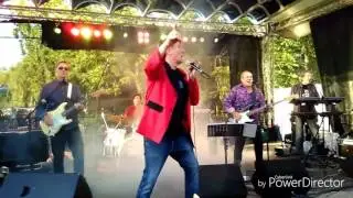 Ulli Zelle mit seiner Band Ulli und die grauen Zellen am 17.6.2017 zum Köpenicker Sommer