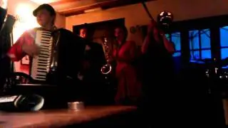 Orkestra Del Sol at the Bull and Butcher, Turville