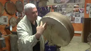 Gangi, tra maestria e artigianalità Fabrizio Fazio costruisce i suoi tamburi