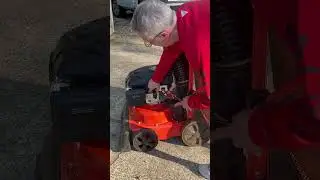 DR Pilot XTSP Lawn Chipper Vac. Start up. Using the choke with electric start. Demo coming.