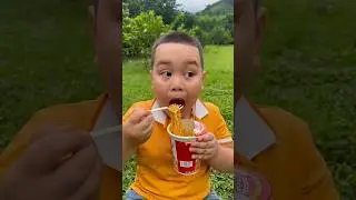 &Yacute; TƯỞNG tuyệt vời💡 Đơn giản v&agrave; bạn cũng c&oacute; thể sử dụng n&oacute; #camping #survival #lifehacks #noodles