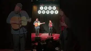 Jeffrey Martin covering Dylan&rsquo;s Buckets of Rain 