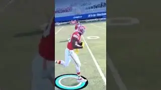 Tyreek Hill jet touch pass