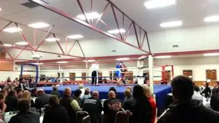 Bowyn Morgan vs Martin Mech Golden Gloves 2013 round3