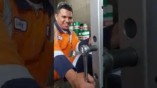 Collision repair: from start to finish rear RH corner on adl bus