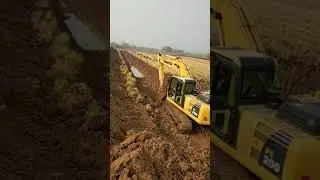 Durable Second-hand Machinery Trucks | Excavator Wall-E 60 Buzz