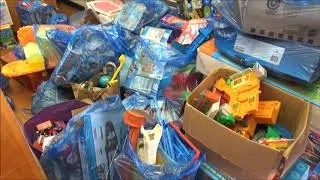 The Izzy's and the Thomas the Tank Engine Trackmaster haul!!!  Plus Christmas is coming!!