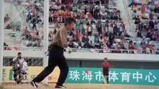 Acrobatic & Gymnastic goalkeeper saves=&pi; shaolin soccer 2