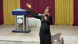 Join hands in praise with Mrs Tonny