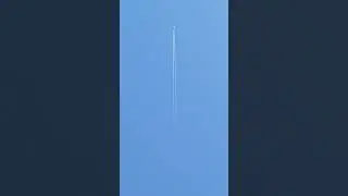 #sky# viral video#youtube shorts#plane in sky# rocket