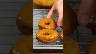 Autumn Pumpkin Donuts 🍁🍂 #pumpkin #donuts #foodie #food #shorts