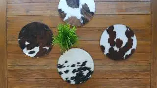 ⭕ Round Tricolor Cowhide Placemat &ndash; Plain | Natural Color, Timeless Texture