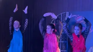 Bambinas “Leire, Mariam y Leticia” TANGOS. PROYECTO TABLAO. Taberna “El Cortijo” Flamenco Silverio