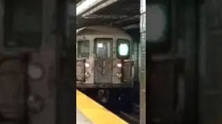 R62A Pelham Bay Park Bound (6) Train Leaving At Hunts Point Avenue
