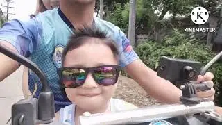 Stroll yarn with Daddy and Mommy