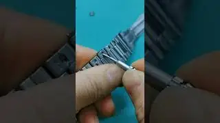 Disassemble the Casio watch strap and remove the strap  Original Craftsman Xi'an old place Xi'an ol