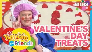Aunt Polly&rsquo;s Valentine's Tea Party | Mr Tumble and Friends
