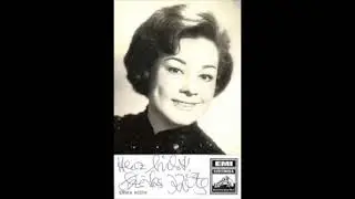 Erika K&ouml;th; 