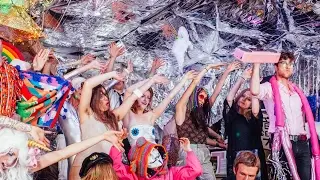 d&eacute;Collage Media Live Stream