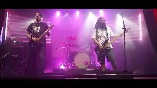 Rakitiko banda Black-Punk-Rock de Adrogue zona sur de Buenos Aires tocando en Bar El T&iacute;o Bizarro.🎃🔥👺