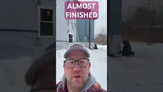 Практически завершено возведение каркаса здания.