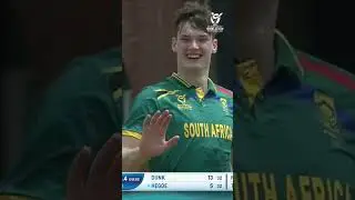 Riley Norton nails the yorker ☝#U19WorldCup #Cricket