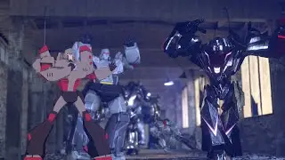 A Bunch of Megatrons at the Club!