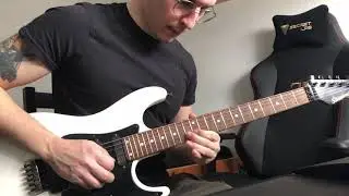 Neon Medusa - The Midnight (Solo)