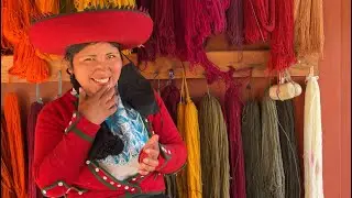 Chinchero: Incan weaving demonstration - alpaca wool textiles