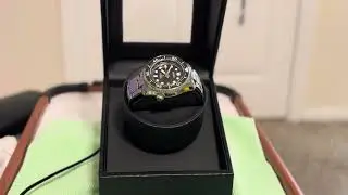 Newly acquired Una Mela watch winder from Amazon. 