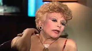 Dercy Falando da Regina Cas&eacute;