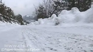 Meštanin Kršne kod Kraljeva ne čeka da mu drugi očiste sneg