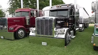 Peterbilt 389x z 2023 roku zauważony na wystawie ciężar&oacute;wek Woodstock w 2025 roku