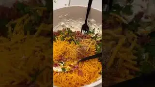 THE BEST DIP YOU'LL EVER MAKE 🤪🧀