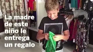 La loca reacción de un niño al abrir su carnet del Betis | Vídeo