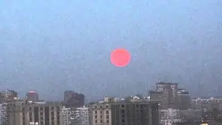 CRAZY RED MOON (night of eclipse) In Moscow