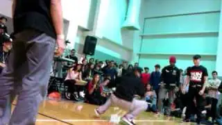 Claws Out 5 2010 A.O.M. Vs. ???? Flow