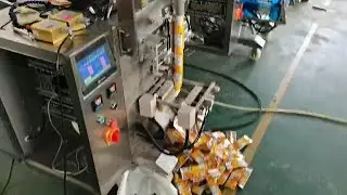 Vibrating plate packaging machine - packaging spoon demonstration, food packaging