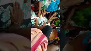 marehemu alipokua akifunguliwa nywele na wanachama wa zaire