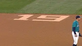 Fans, players remember Mr. Padre, No. 19