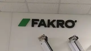 De visita a la f&aacute;brica  de Fakro en Novy Sazc  en Polonia y mostrando el tipo de ventanas