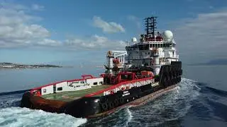 Landing a DJI Mini 2 on a moving ship