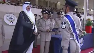 حفل تخريج الدفعة الخامسة رقباء اوائل الكويت - معهد الشرطة التأسيسية 16-5-2001 الجزء الثاني