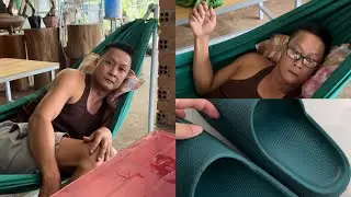Hết giấu dép, dẫn xe giờ đến DÁN KEO DÉP CON LUÔN RỒI BA ƠIIII